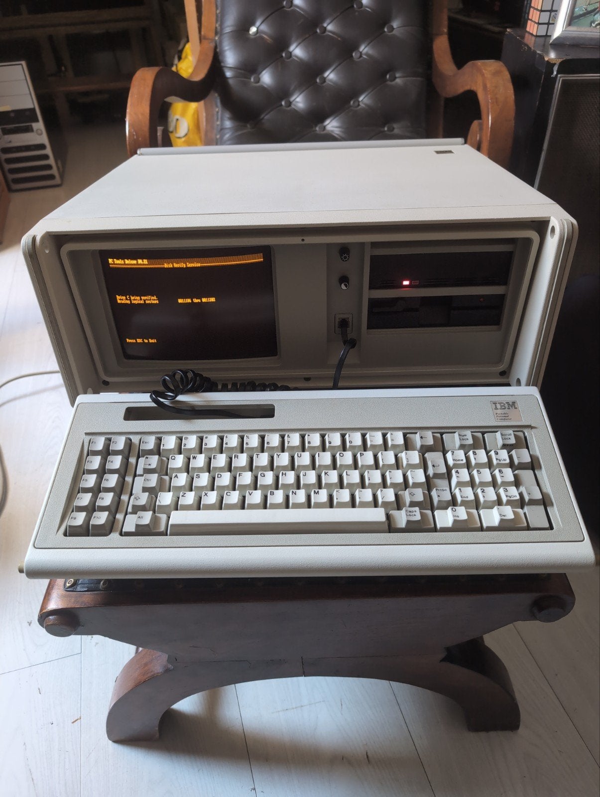 IBM 5155 Vintage Portable Personal Computer, Ophalen, IBM