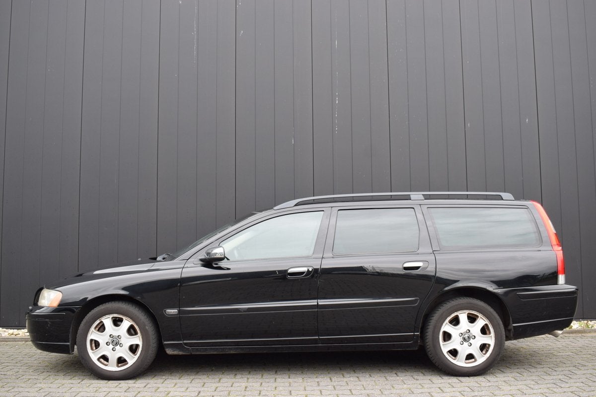 Volvo V70 2.5T Automaat AWD Momentum Zwart Leder | Xenon | E, Auto's, Automaat, Zwart, Vierwielaandrijving, Automatische klimaatregeling