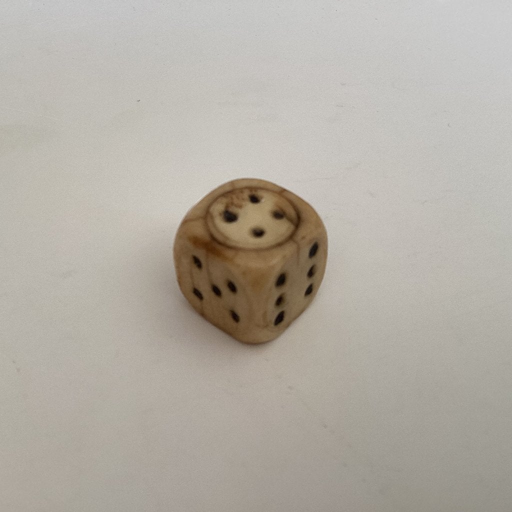 Een 18 e eeuwse benen (bot) dobbelsteen, Ophalen of Verzenden