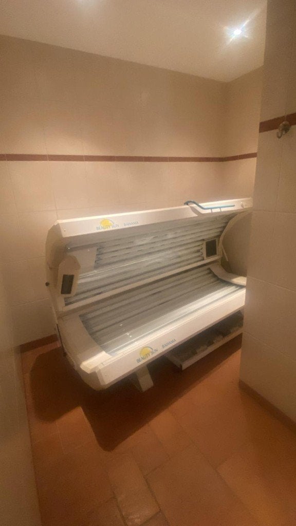 Zonnebank met collageenlampen, Ophalen, Gebruikt, Zonnebank dubbelzijdig, 15 lampen of meer