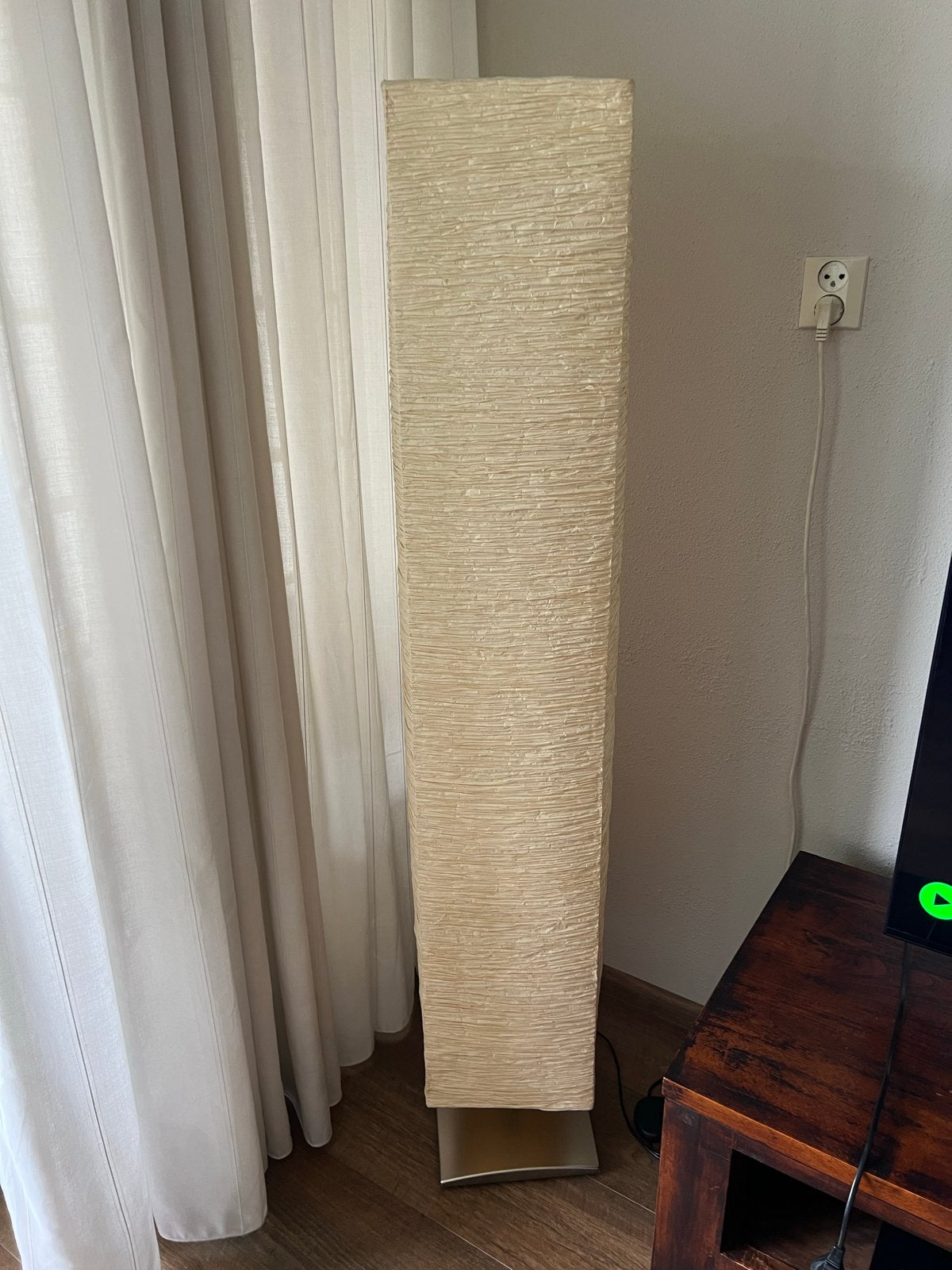 Stijlvolle staande lamp - rijstpapier en metaal, Ophalen, E27 (groot), Zo goed als nieuw, Metaal