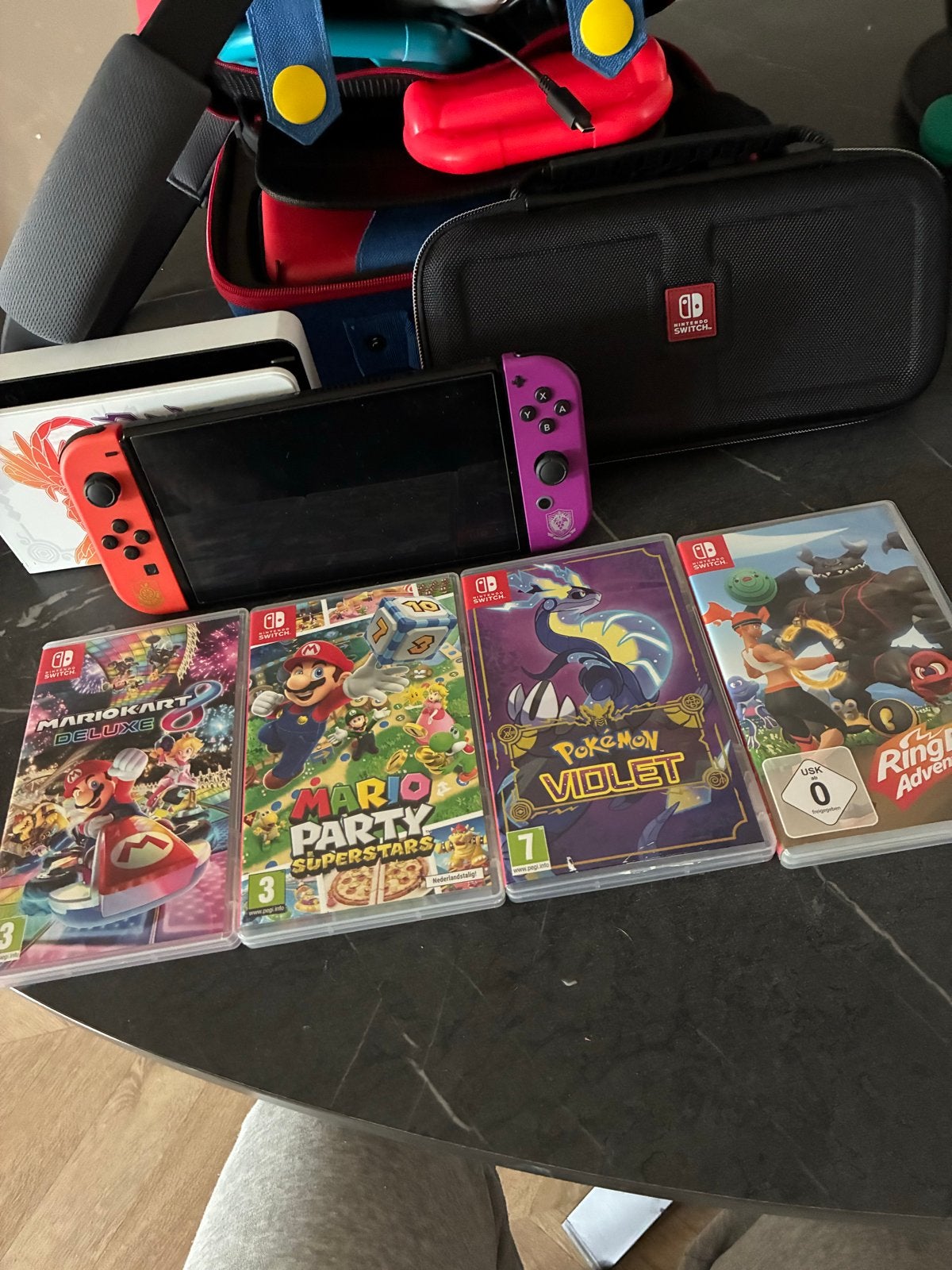 Nintendo Switch OLED Pokémon Editie + 4 Games + Accessoires, Switch OLED, Met games, Met 2 controllers, Ophalen of Verzenden