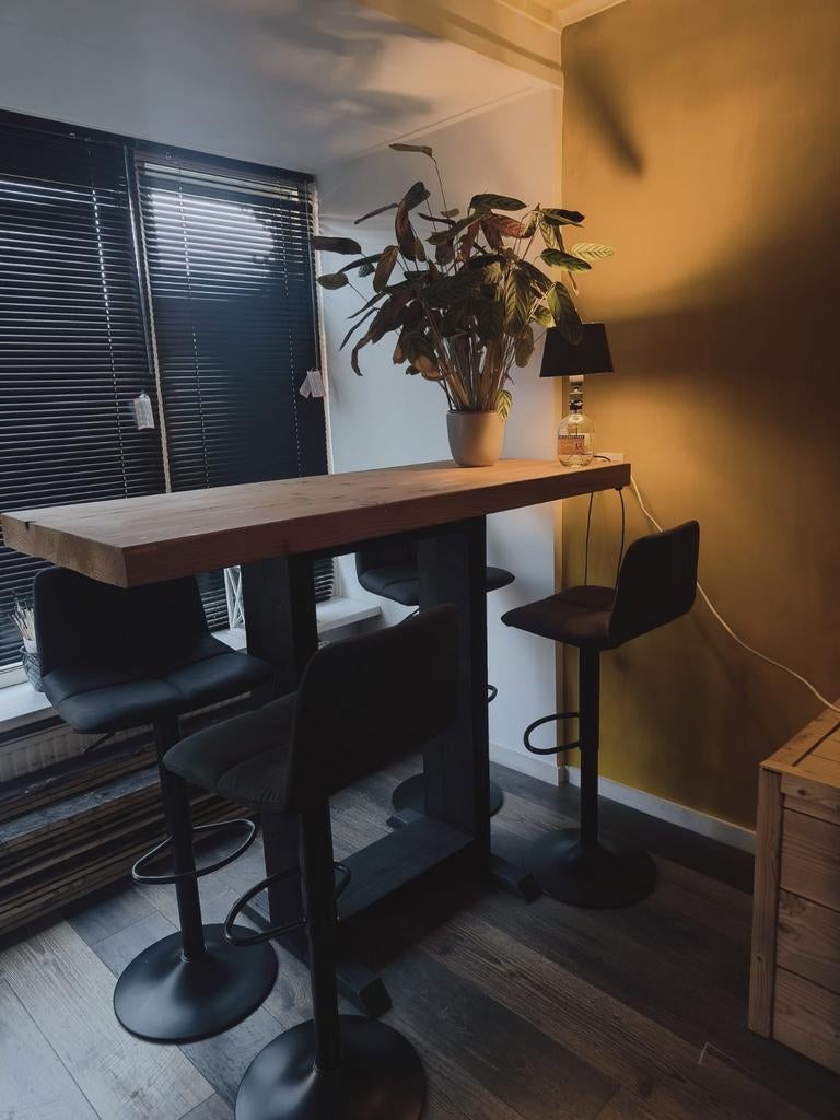 Douglas Tafels:  Bartafel en salontafel (nieuw), Huis en Inrichting, Tafels | Eettafels, Nieuw, 50 tot 100 cm, 100 tot 150 cm