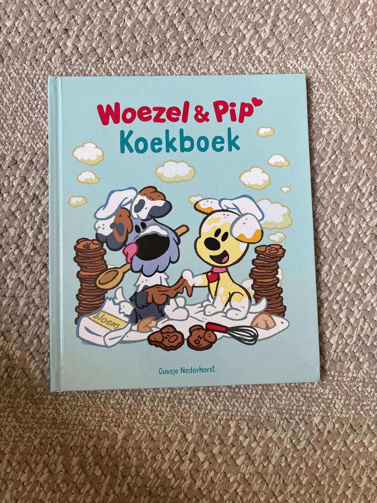 Woezel & Pip Koekboek - Bakplezier voor de kleintjes!, Boeken, Ophalen of Verzenden, Zo goed als nieuw, Taart, Gebak en Desserts