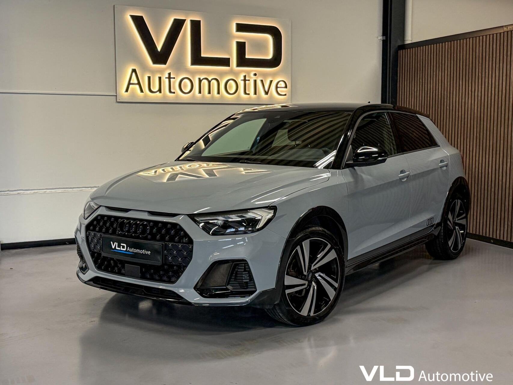 Audi A1 citycarver 30 TFSI S-line LED Sfeer ACC Carplay Lane, Auto's, Audi, Automatische klimaatregeling, Bedrijf, 3 cilinders