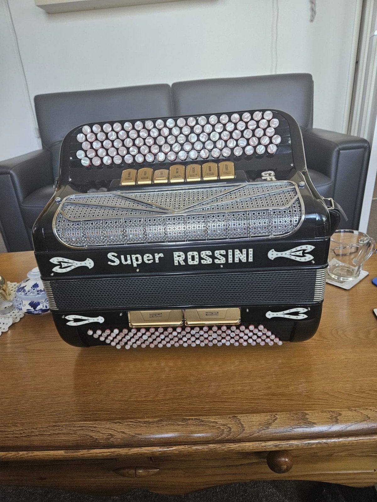 Super Rossini accordeon, Met koffer, Zo goed als nieuw, Knopaccordeon, 120-bas