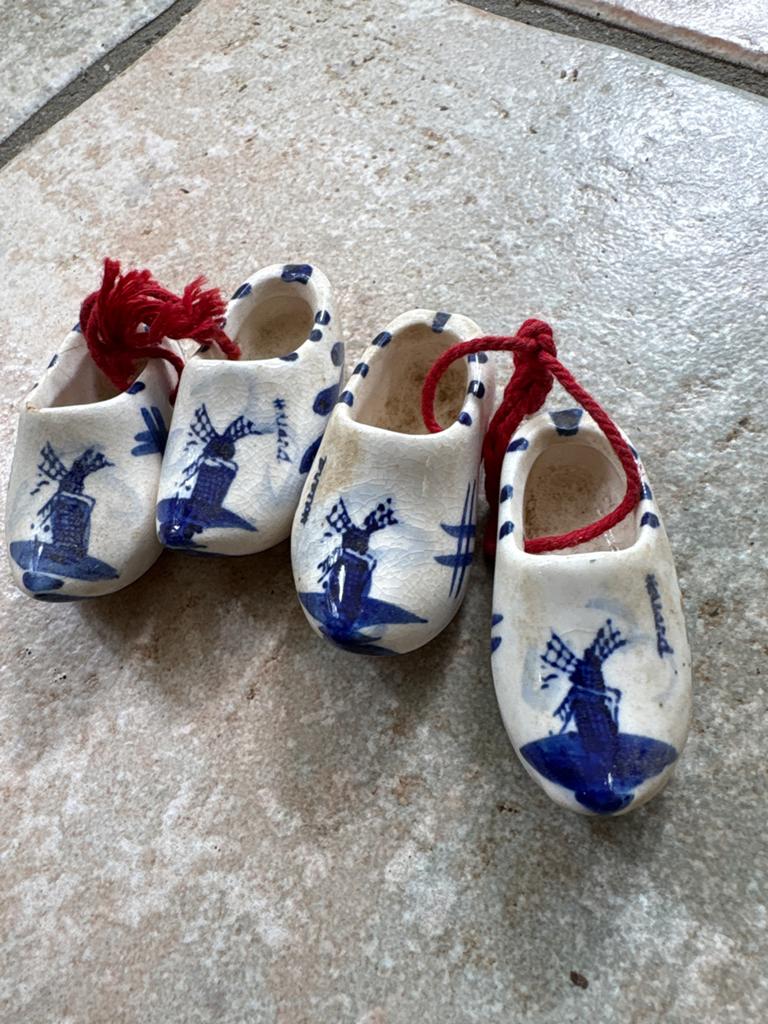 Set van 2 paar handgeschilderde Delfts Blauwe klompjes, Verzamelen, Ophalen of Verzenden, Gebruikt