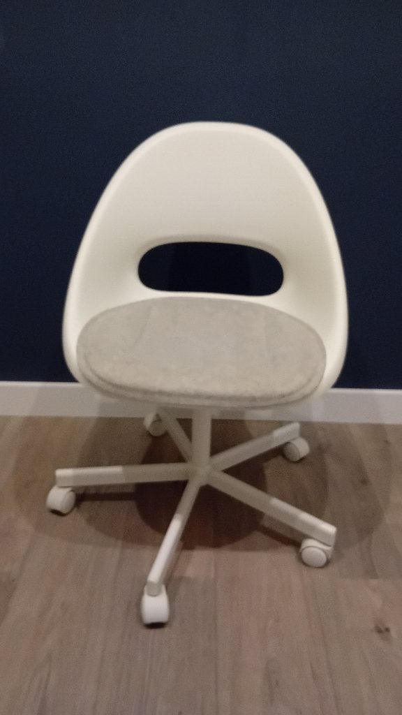 Ikea bureaustoel Loberget/Malskär wit met stoelkussen, Ophalen, Wit, Zo goed als nieuw, Bureaustoel