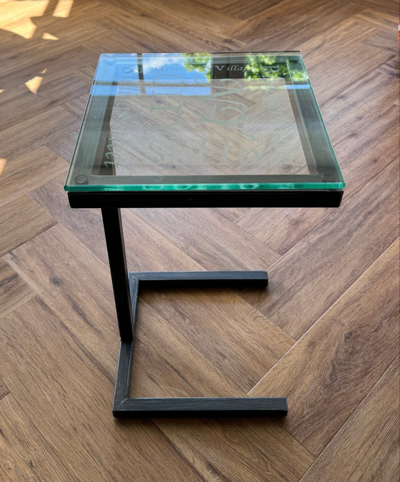 Riviera Maison bijzettafel met glazen blad, Minder dan 55 cm, Gebruikt, Vierkant, Glas