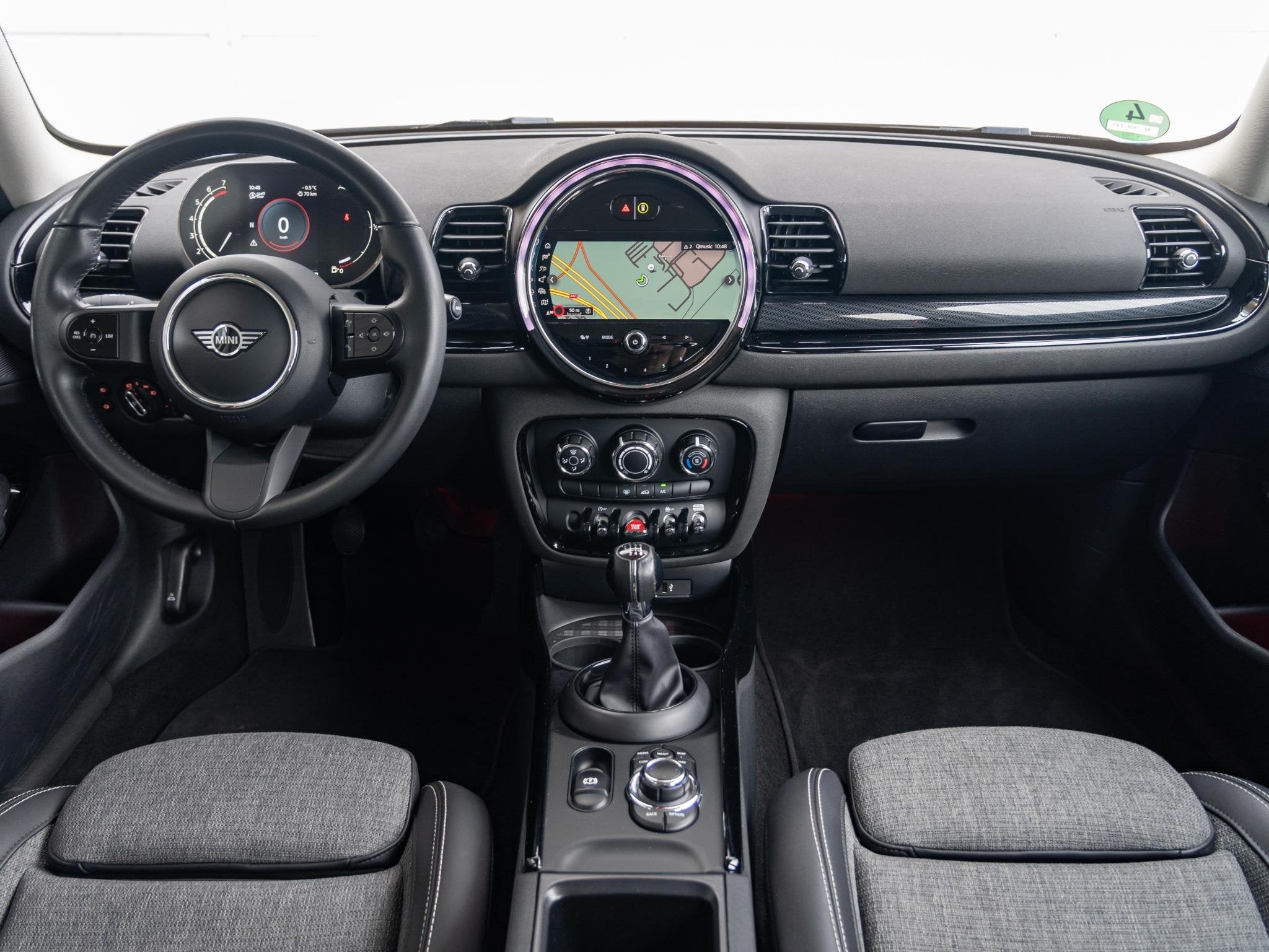 MINI Clubman One Classic + Business Edition + Apple Carplay, Auto's, Stof, Gebruikt, Wit, Handgeschakeld