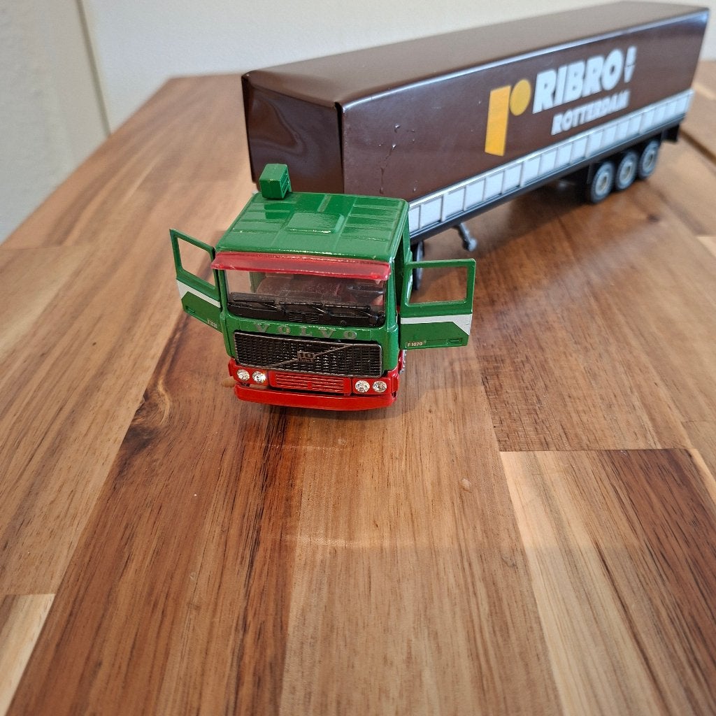 Volvo F1020 RIBRO  Rotterdam vrachtwagen model, Verzenden, Zo goed als nieuw, Bus of Vrachtwagen, Tekno
