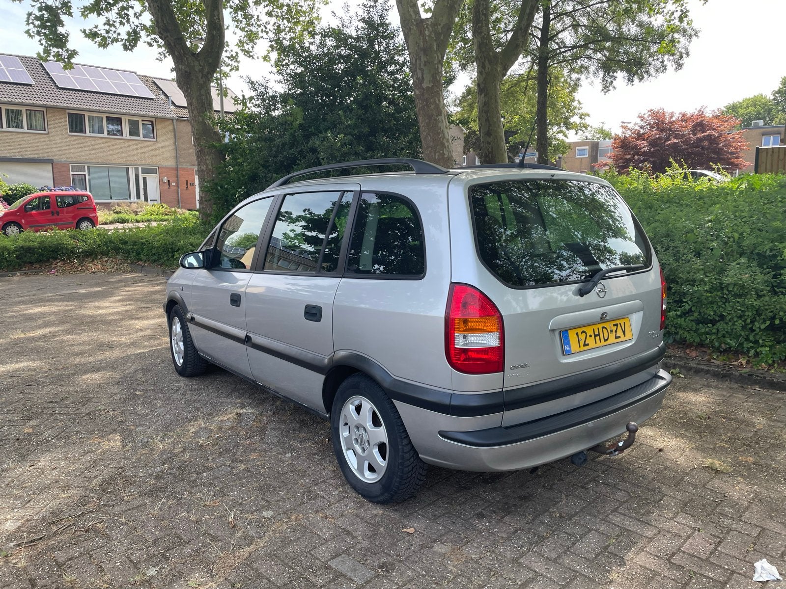 Opel Zafira 1.6 16V 2001 Grijs.”Nieuwe Apk, trekhaak enz:, Auto's, 4 cilinders, Origineel Nederlands, 1100 kg, 1293 kg