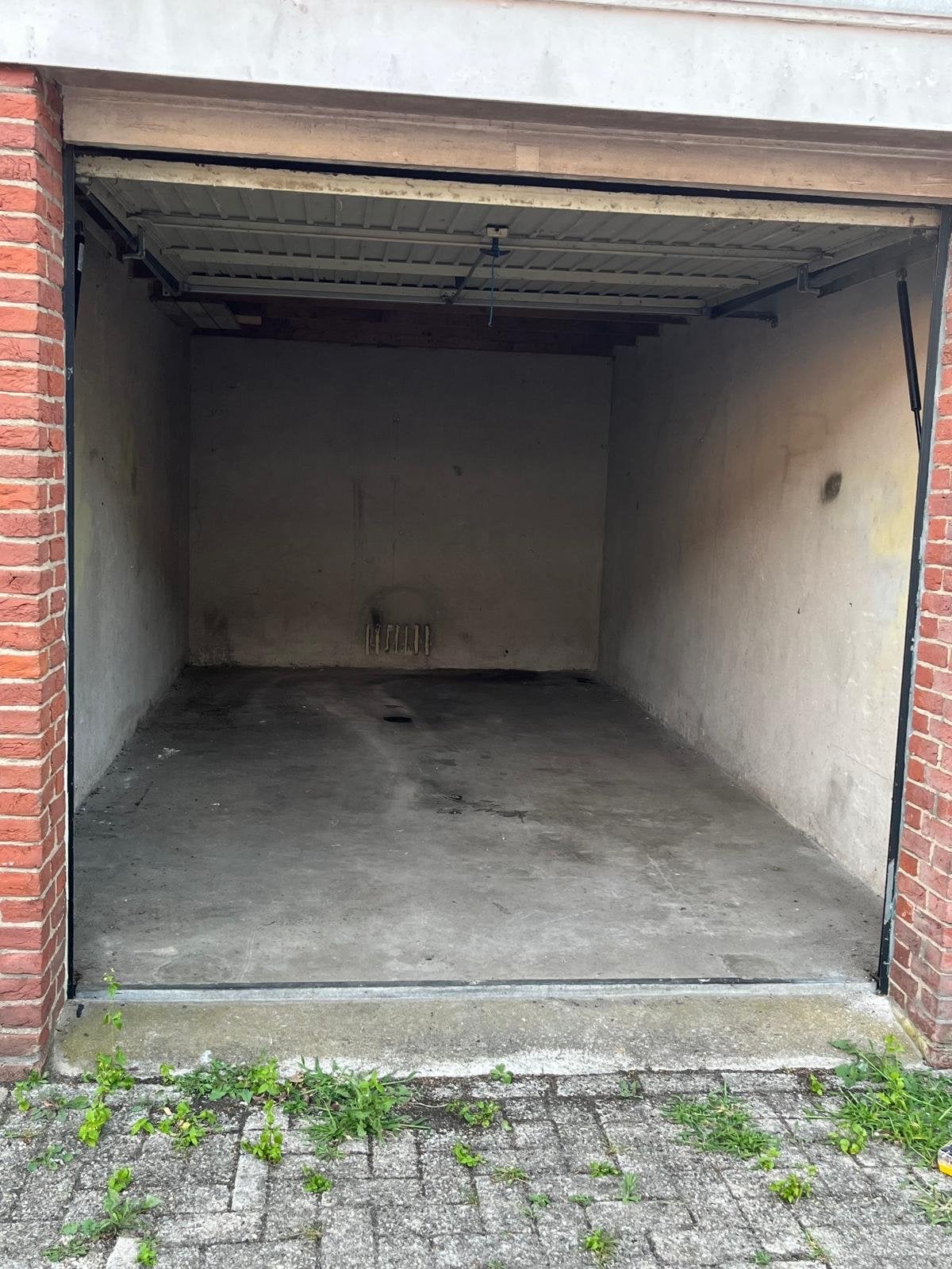 Garagebox - opslagruimte - te huur Amersfoort - Keerkring, Huizen en Kamers, Garages en Parkeerplaatsen
