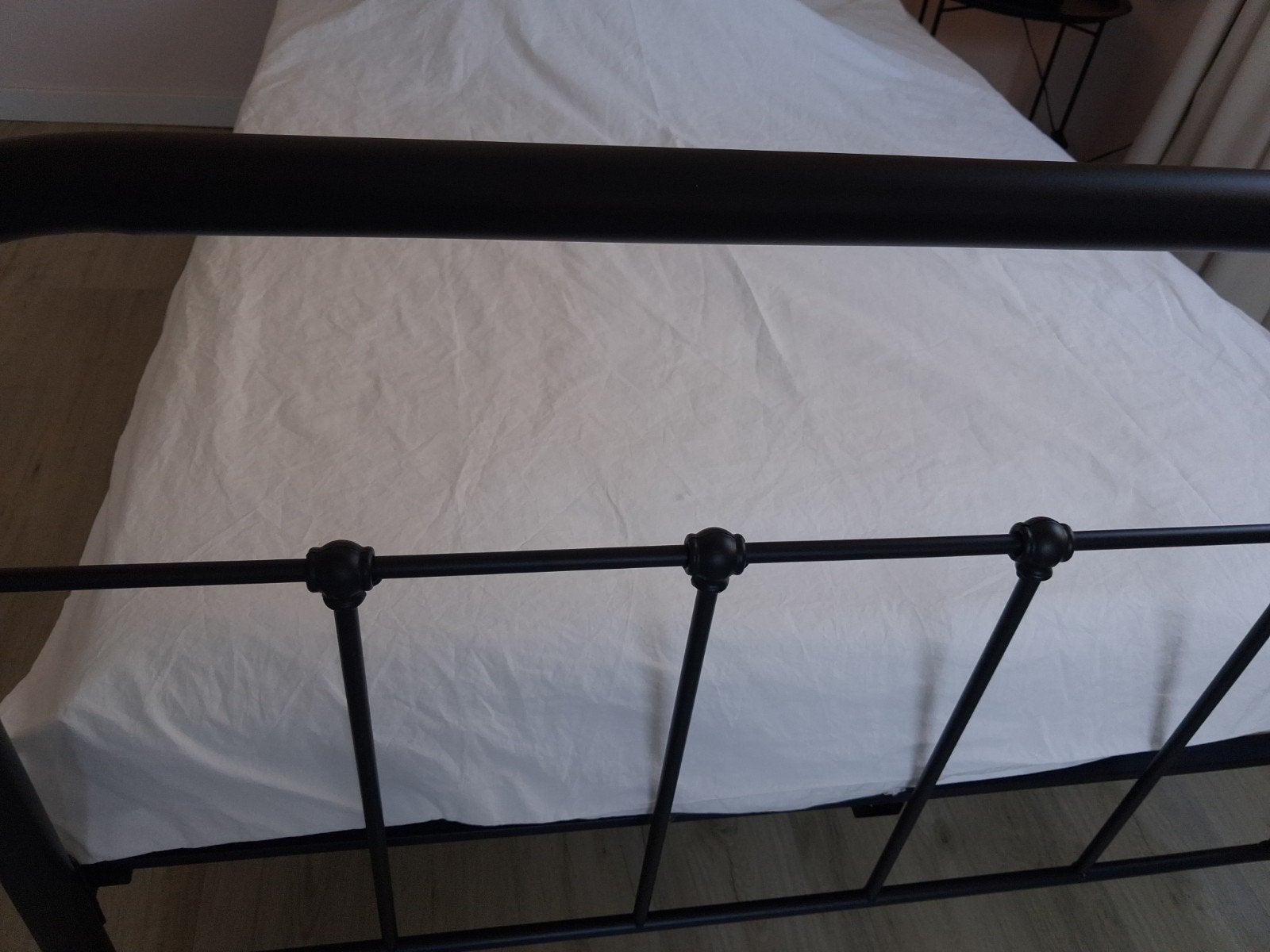 Bed Anne ( twijfelaar) mat antraciet 120x200 met lattenbodem, Ophalen, Zwart, Zo goed als nieuw, Twijfelaar