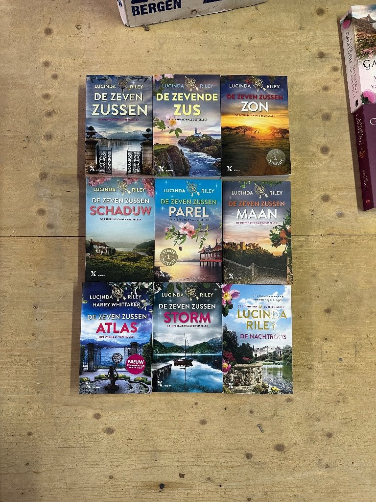 Complete De Zeven Zussen boekenserie Lucinda Riley, Ophalen, Zo goed als nieuw, Lucinda Riley