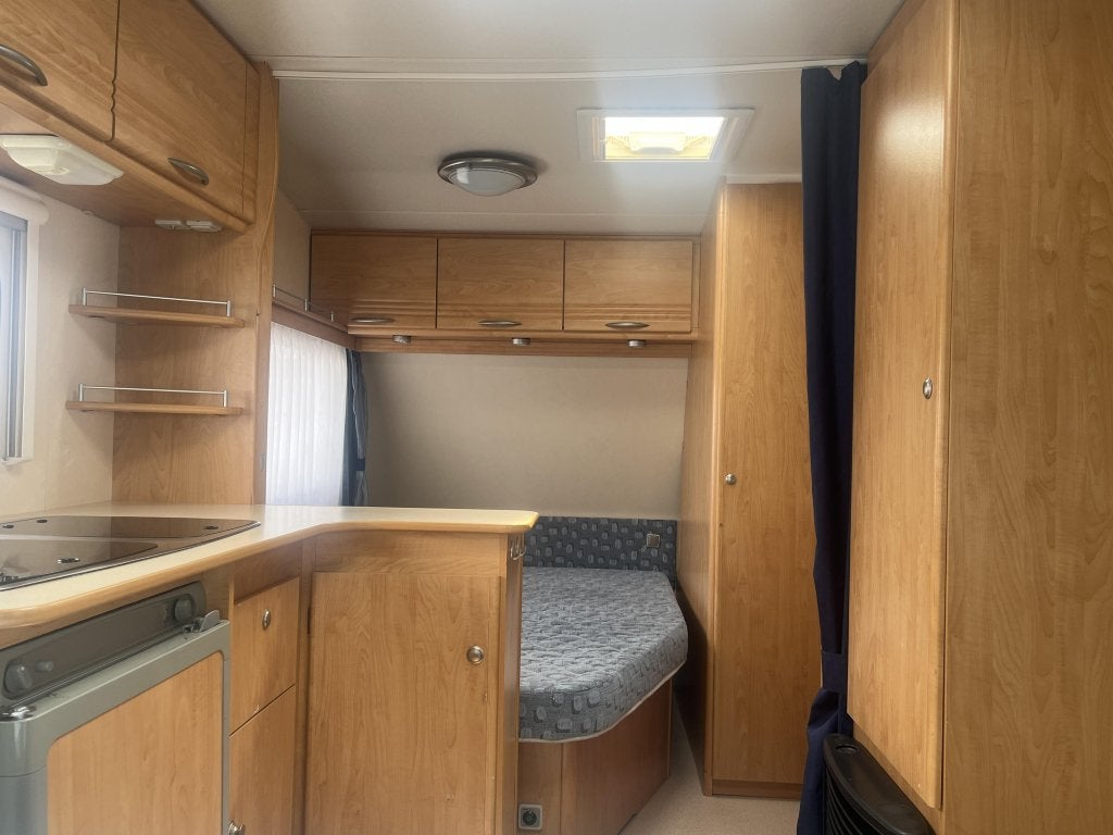 Caravelair Antares Luxe 470 - Fietsendrager, Rondzit, Schokbreker, Bedrijf, 750 - 1000 kg