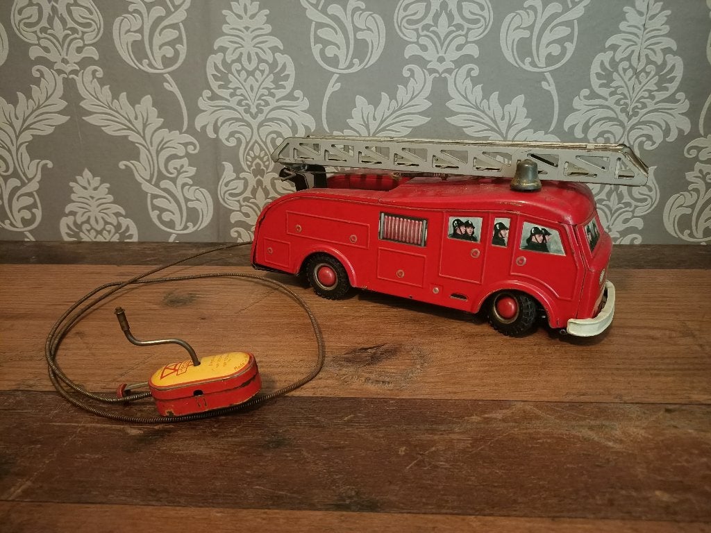 Blikken DAF Brandweer/ Arnold/ Germany /28cm, Verzenden