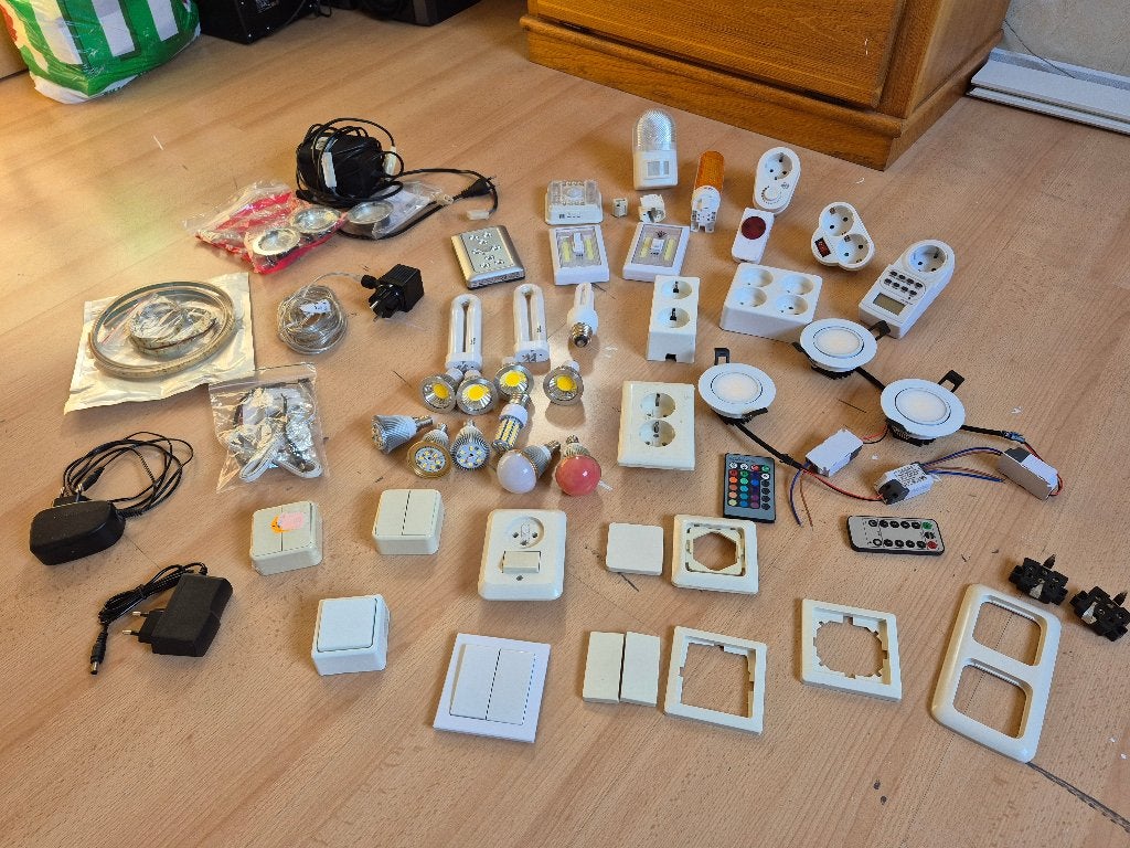partij diversen verlichting en electra, Led-lamp, Gebruikt, Overige fittingen, Ophalen of Verzenden