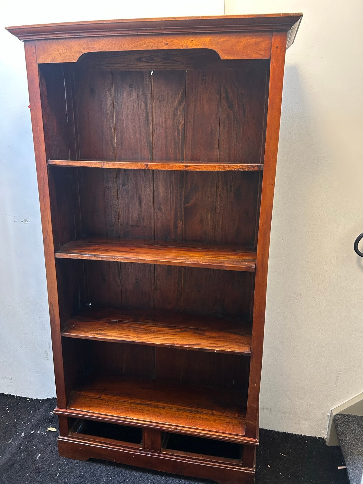 Houten boekenkast met 4 planken, Met plank(en), Gebruikt, 100 tot 150 cm, 150 tot 200 cm