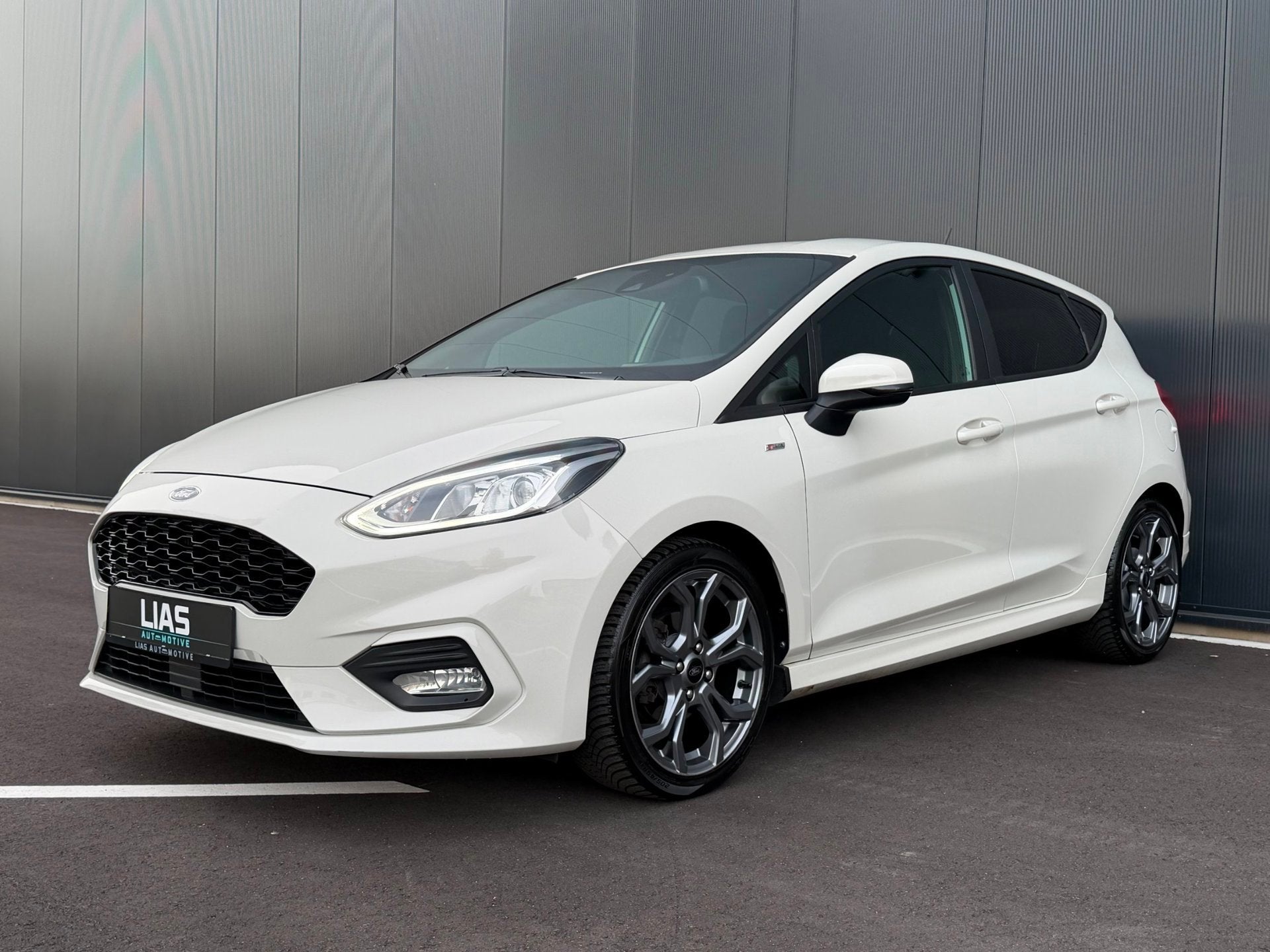 Ford Fiesta 1.0 ST Line Metropolis white 2020 full options |, Voorwielaandrijving, Dealer onderhouden, Stof, Zwart