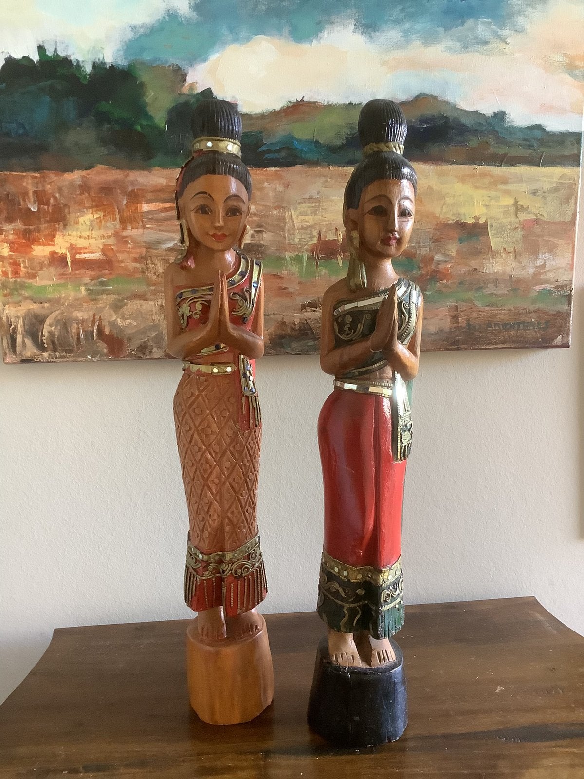Twee thaise houten beelden, in perfecte staat, Antiek en Kunst, Ophalen of Verzenden, Handgemaakt, 20 - 50 cm, Beeld