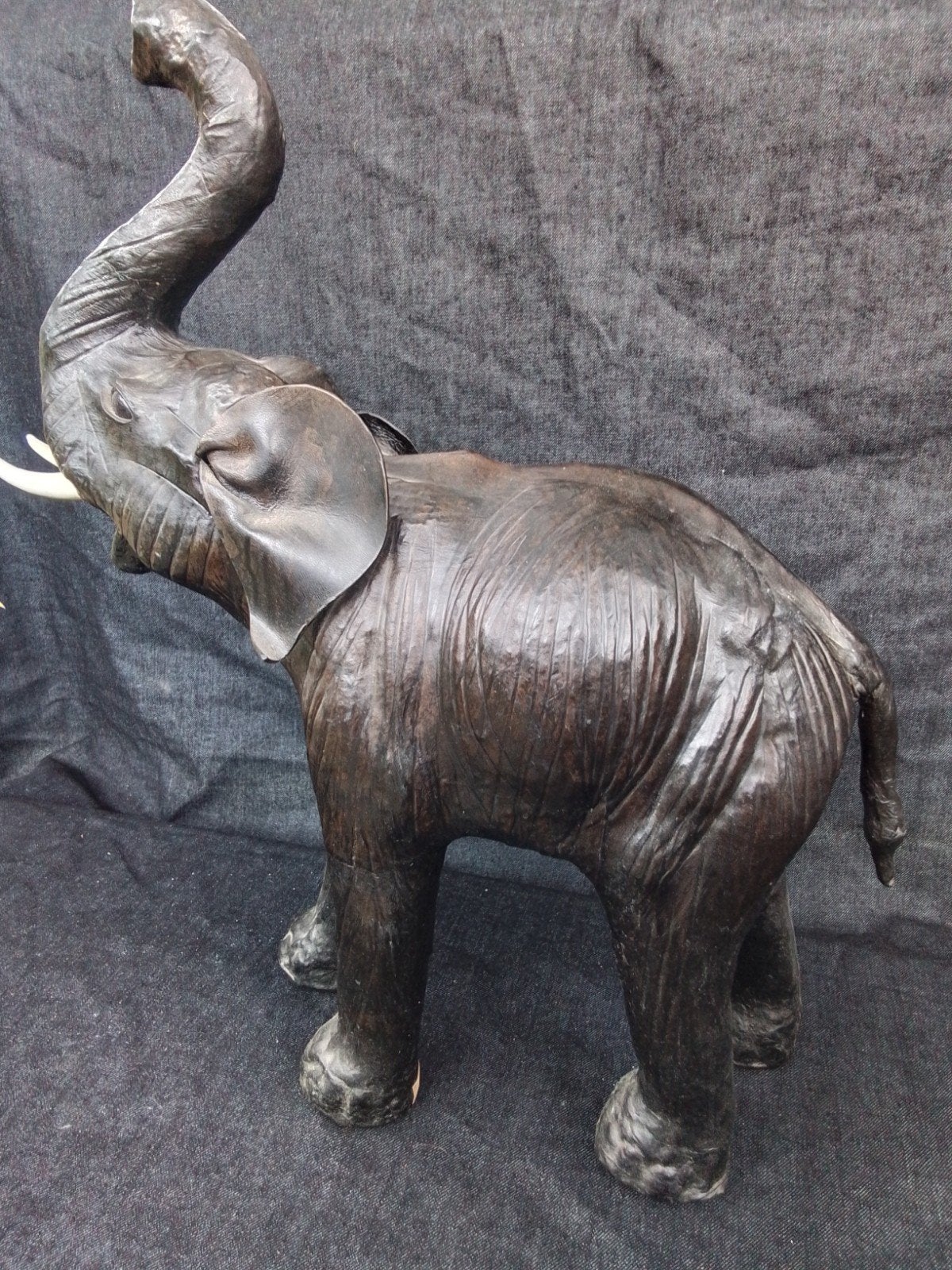 Vintage Leren Dieren: Olifant en Neushoorn Beeldjes, Antiek en Kunst, Verzenden