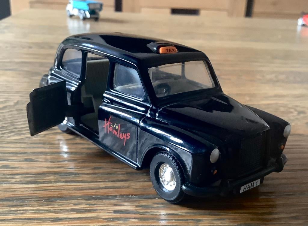 Engelse taxi Hamleys Corgi toys prachtige mooie auto, Ophalen of Verzenden, Zo goed als nieuw