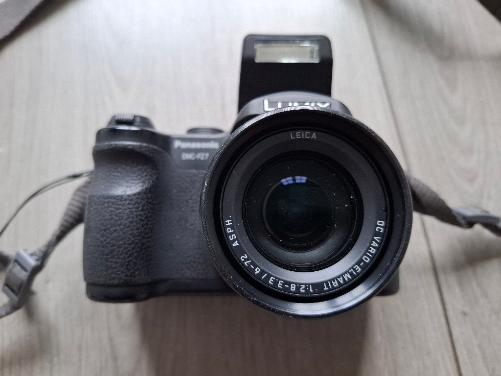 Panasonic FZ7 / FZ 7  12x zoom met accesoires, Ophalen, Gebruikt, Panasonic, Compactcamera