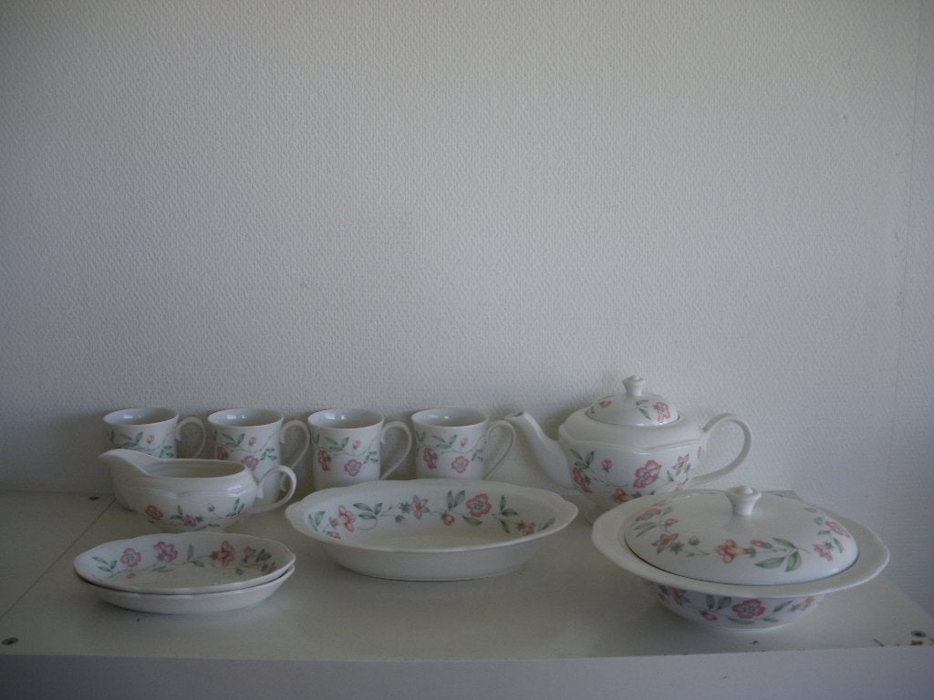 Johnson Brothers Richmond Hill servies, Overige merken, Ophalen of Verzenden, Zo goed als nieuw, Bord(en)