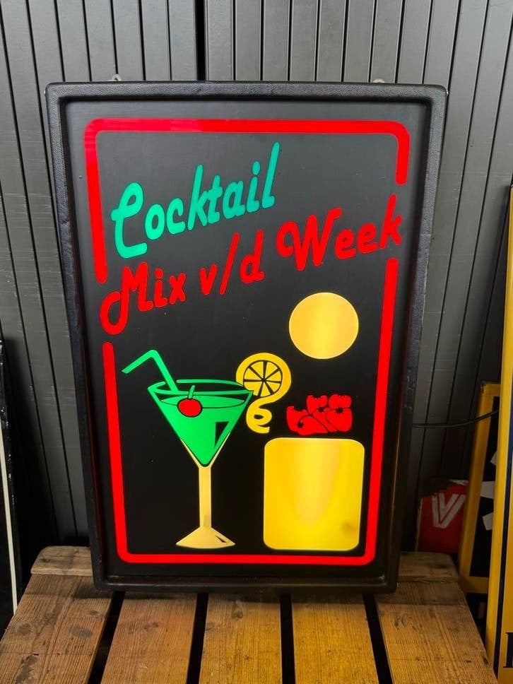 Vintage Lichtbak 'Cocktail Mix v/d Week' - Bar Decoratie, Ophalen