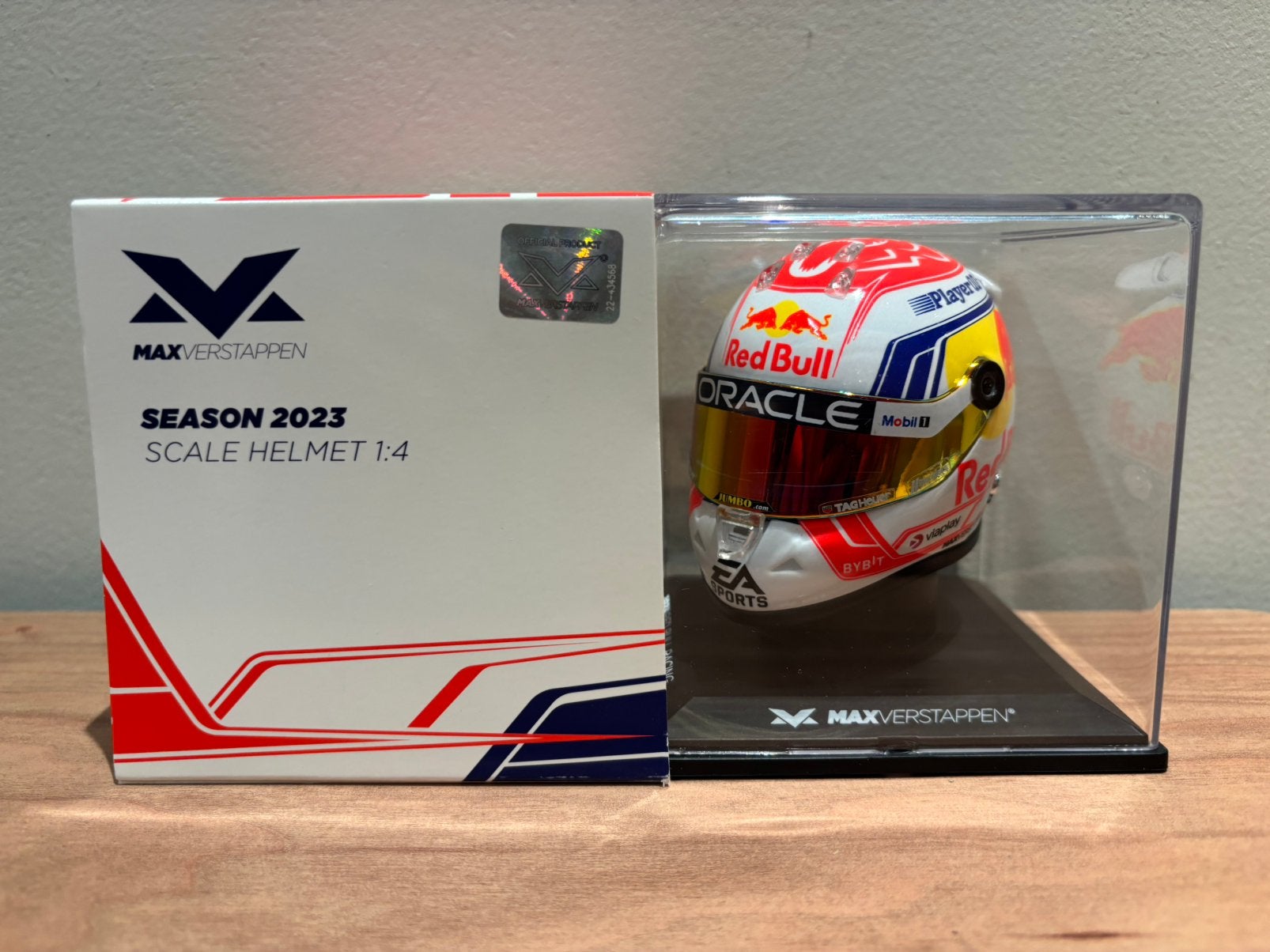 Max verstappen helm 1:4 seizoen 2023, Ophalen of Verzenden, Zo goed als nieuw, Formule 1