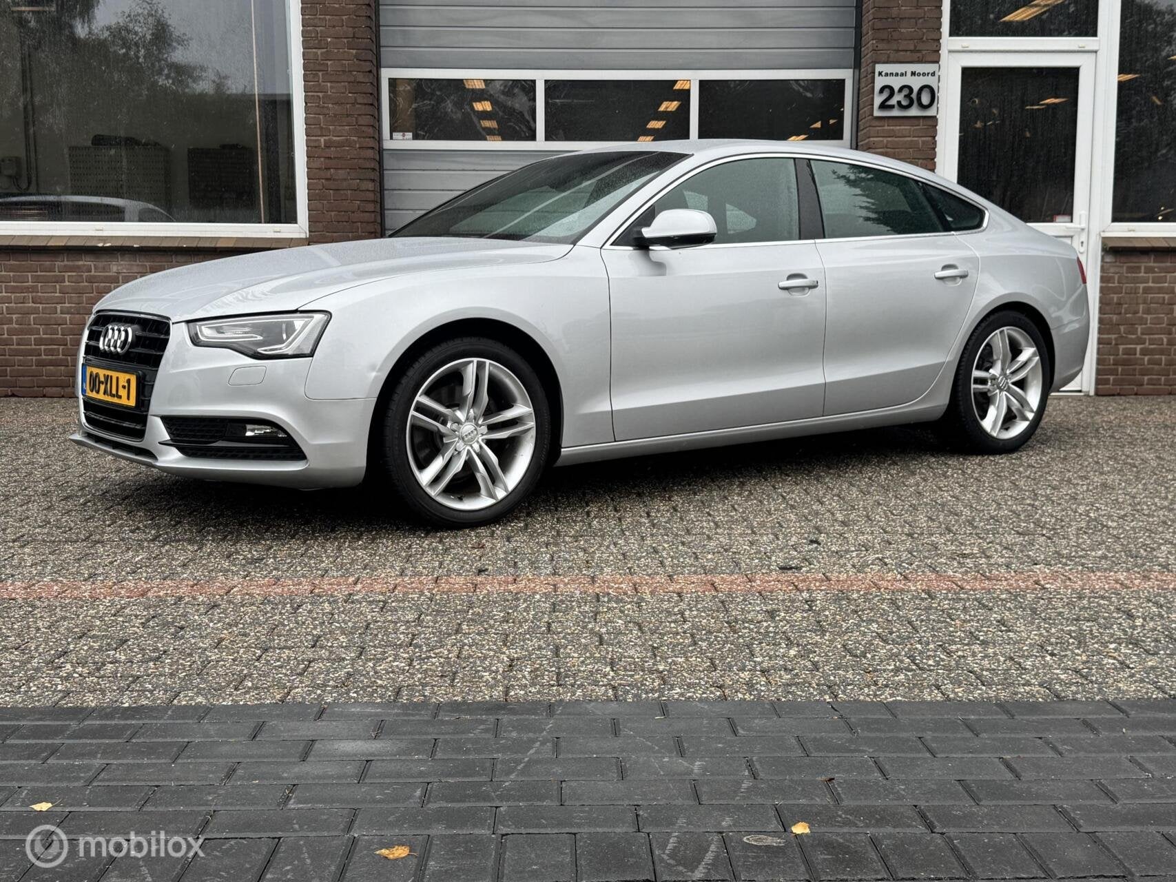 Audi A5 Sportback 1.8 TFSI Pro Line ECCAIRCO/NAVI/CRUISE/PDC, Auto's, Voorwielaandrijving, Gebruikt, 4 cilinders, 4 stoelen