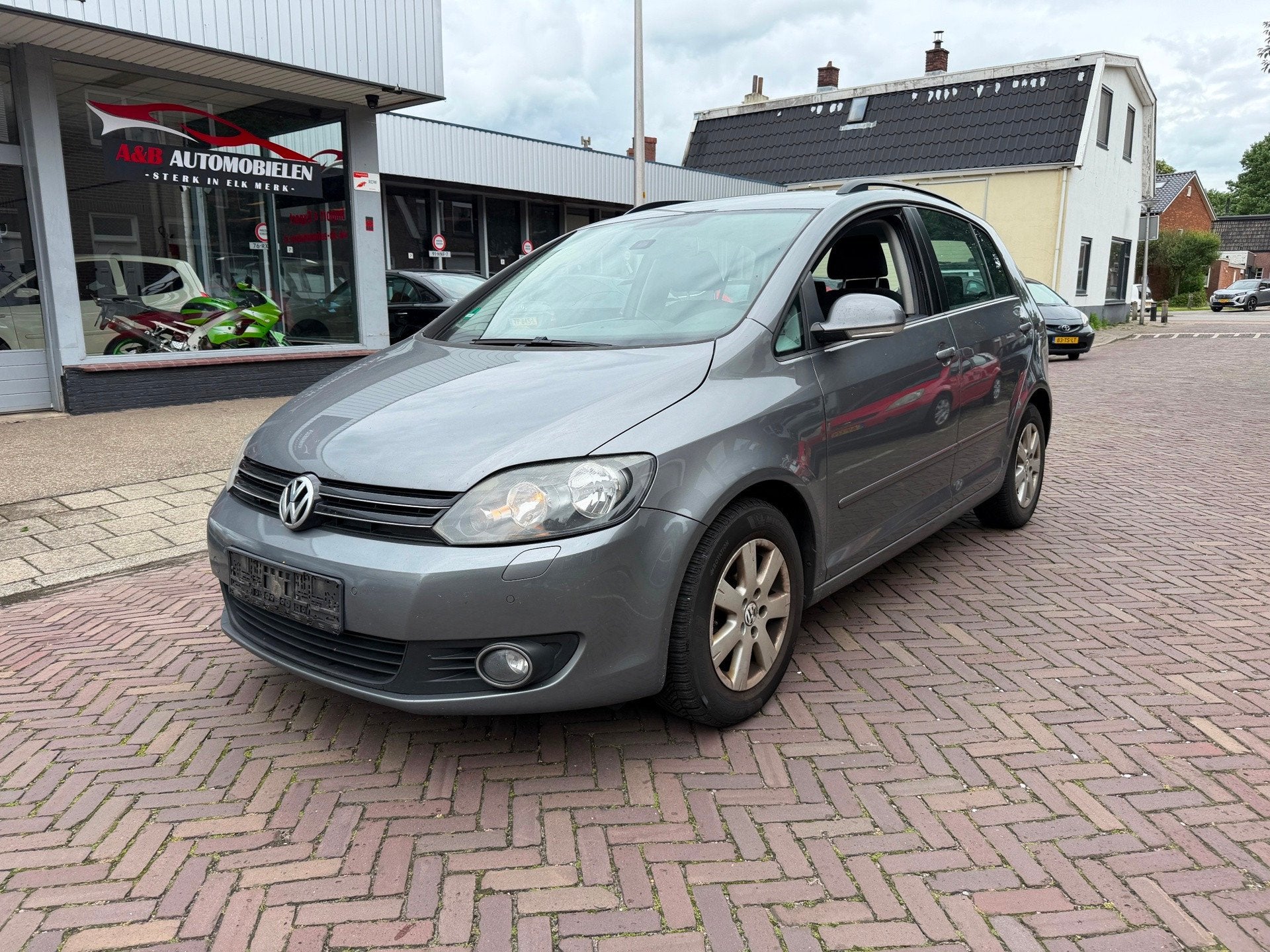 Volkswagen Golf Plus 1.6 TDI Trendline BlueMotion, Auto's, Euro 5, Gebruikt, 23 km/l, Bedrijf