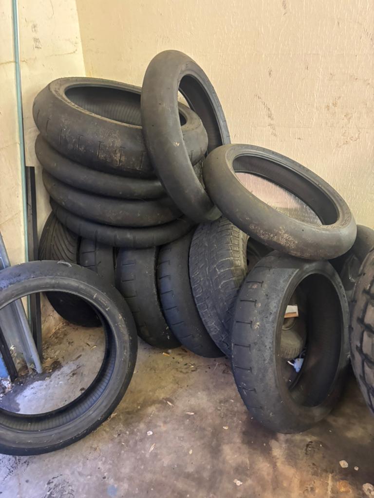 SUPERMOTO BANDEN 16.5 & 17 INCH, Ophalen of Verzenden, Gebruikt