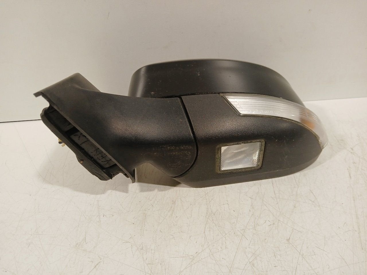 Spiegel buiten links elektrisch Ford Focus, Auto-onderdelen, Onderdelen@venauto.nl, Van der Ven Autorecycling B.V., Gebruikt, Ettenseweg 76, 4706 PB Roosendaal, The Netherlands