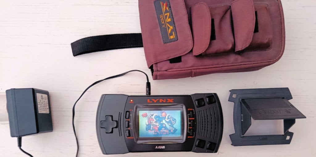 Atari Lynx 2, Ophalen of Verzenden, Zo goed als nieuw, Zonder controller, Met beschermhoes of tas