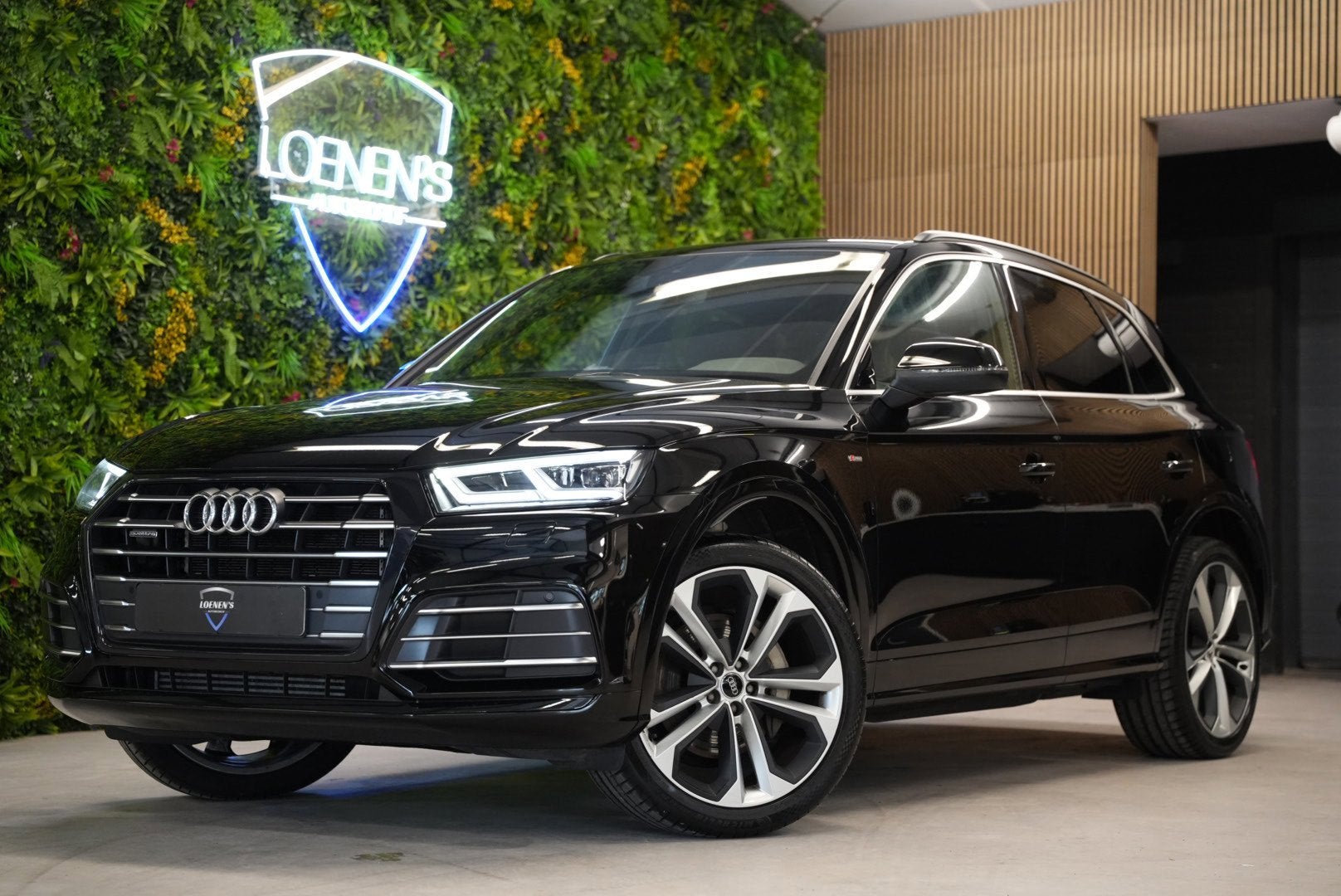 Audi Q5 55 TFSI e quattro S-Line / SOH99% / Camera / Cruise, Automaat, Dealer onderhouden, Gebruikt, Zwart