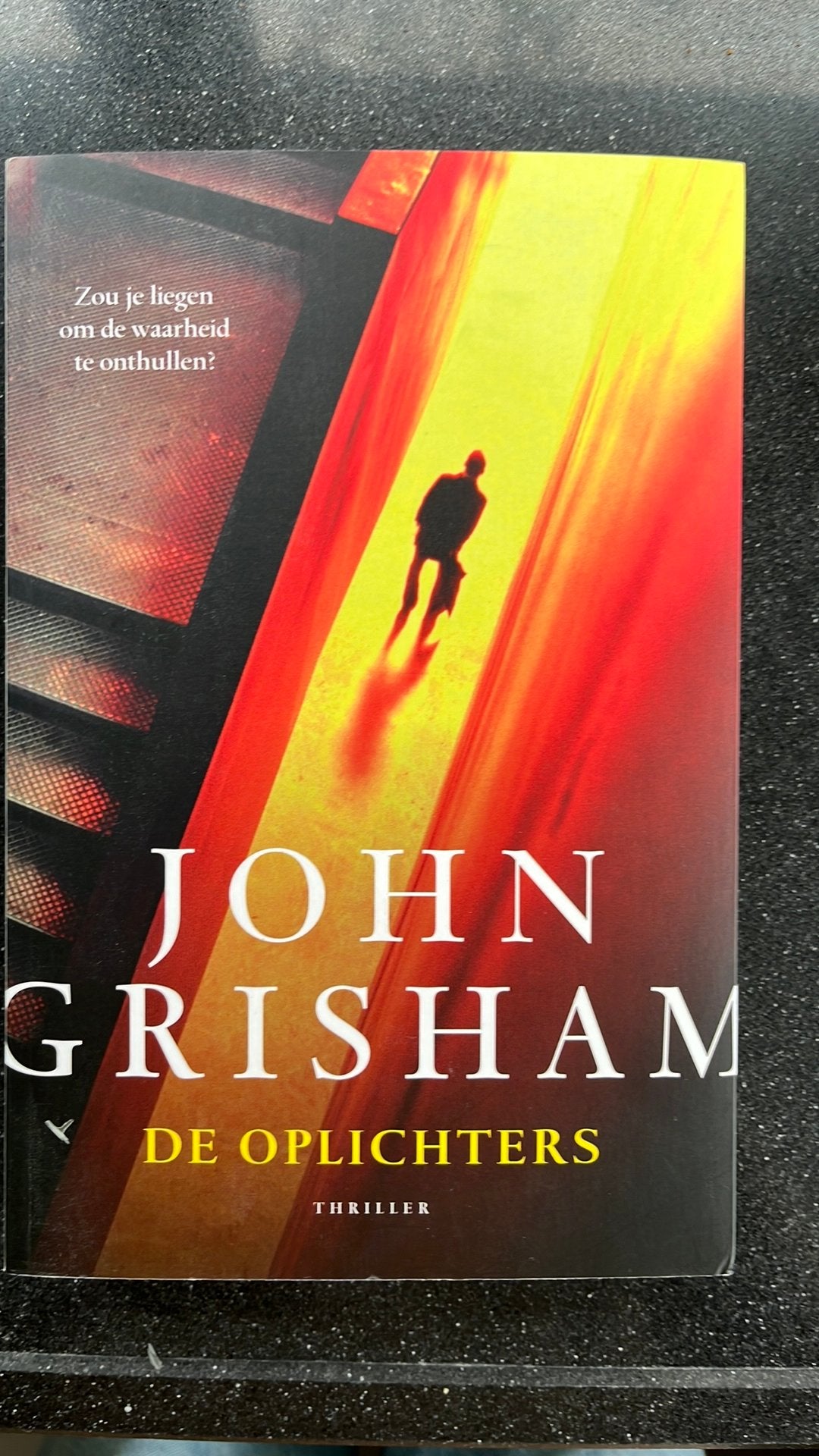 John Grisham - De oplichters, Ophalen of Verzenden, Nieuw, John Grisham