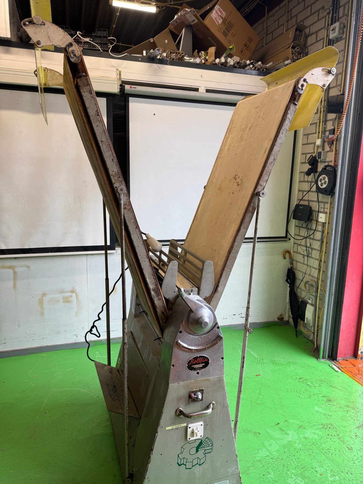 Rollfix deegroller / deegmachine  uitrolmachine bakkerij, Ophalen of Verzenden