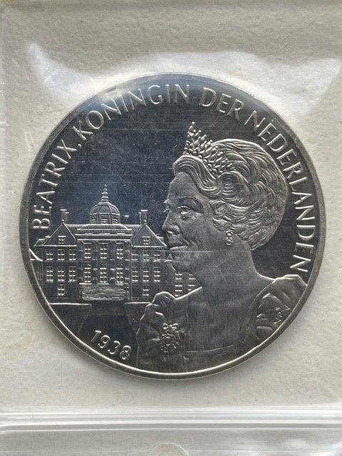 Penning Koningin Beatrix, Ophalen of Verzenden, Overige materialen, Nederland