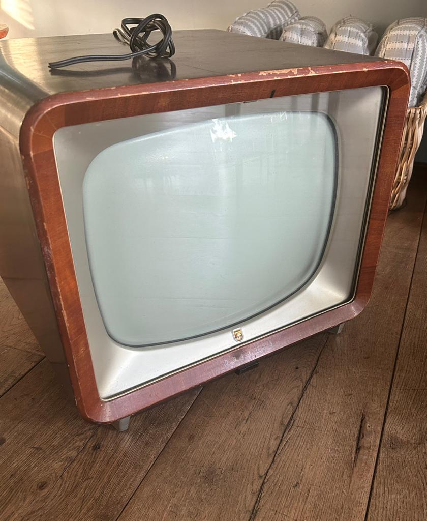 Vintage tv Philips, Ophalen