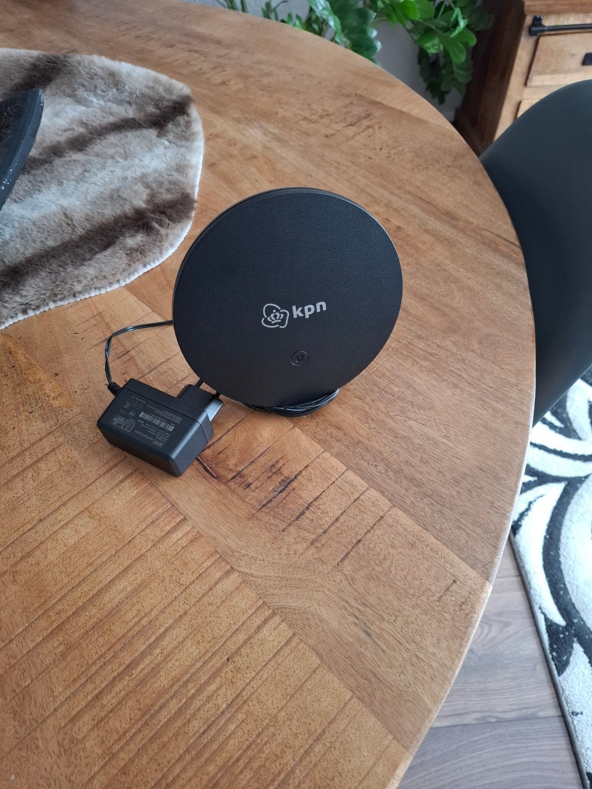 KPN Draadloze Oplader / KPN Wireless Charger, Ophalen, Zo goed als nieuw