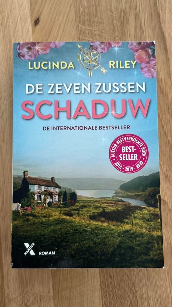 Schaduw. Lucinda Riley, Boeken, Ophalen of Verzenden, Zo goed als nieuw