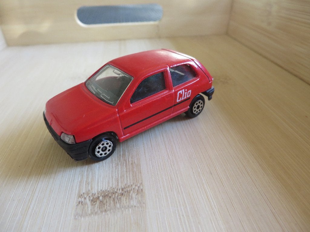 Majorette Renault Clio ROOD, Ophalen of Verzenden, Zo goed als nieuw, Auto