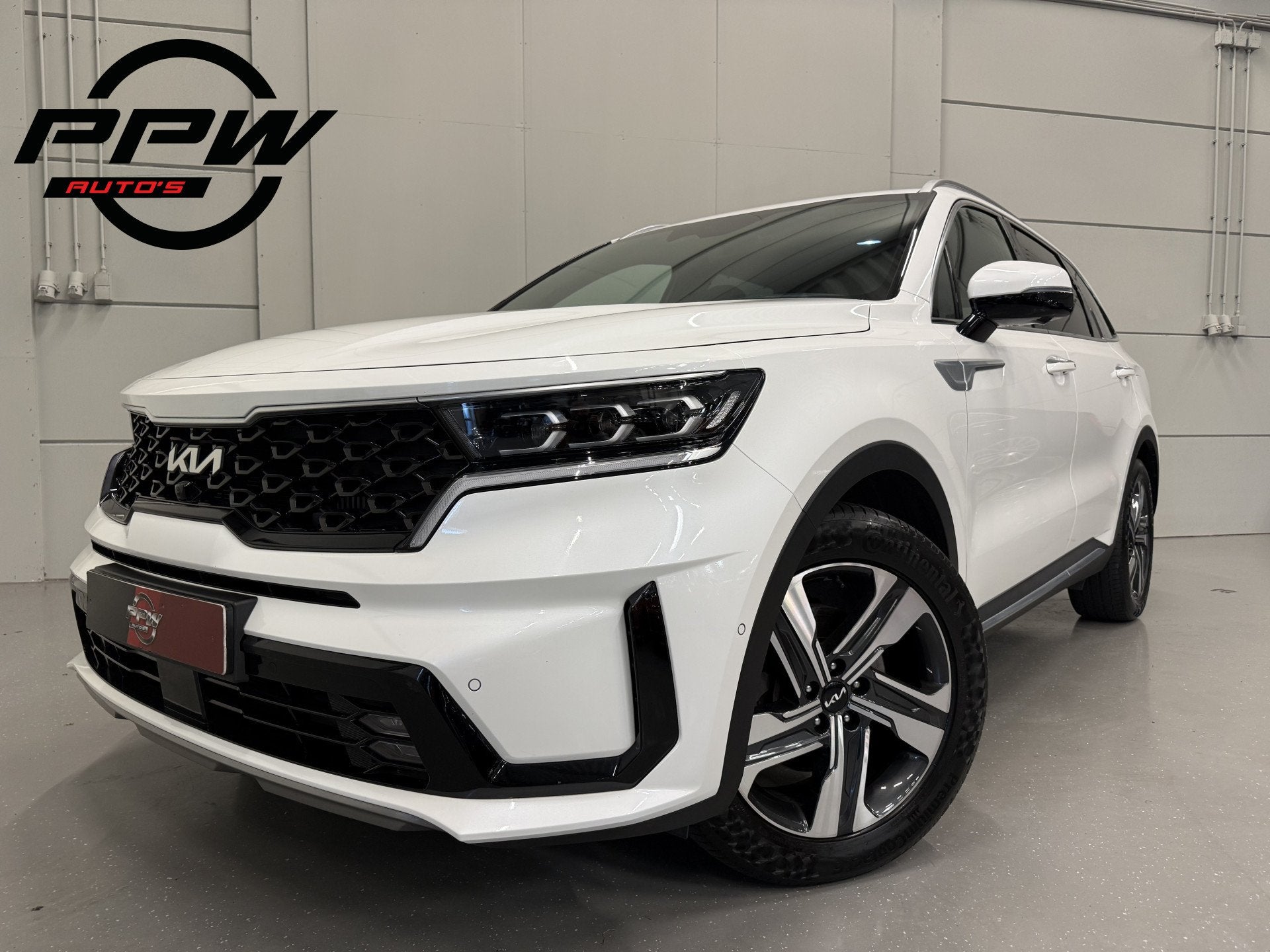 Kia Sorento 1.6 T-GDI Plug-in Hybrid 4WD Platinum LEER/HEAD-, Gebruikt, Zwart, 4 cilinders, Met garantie (alle)