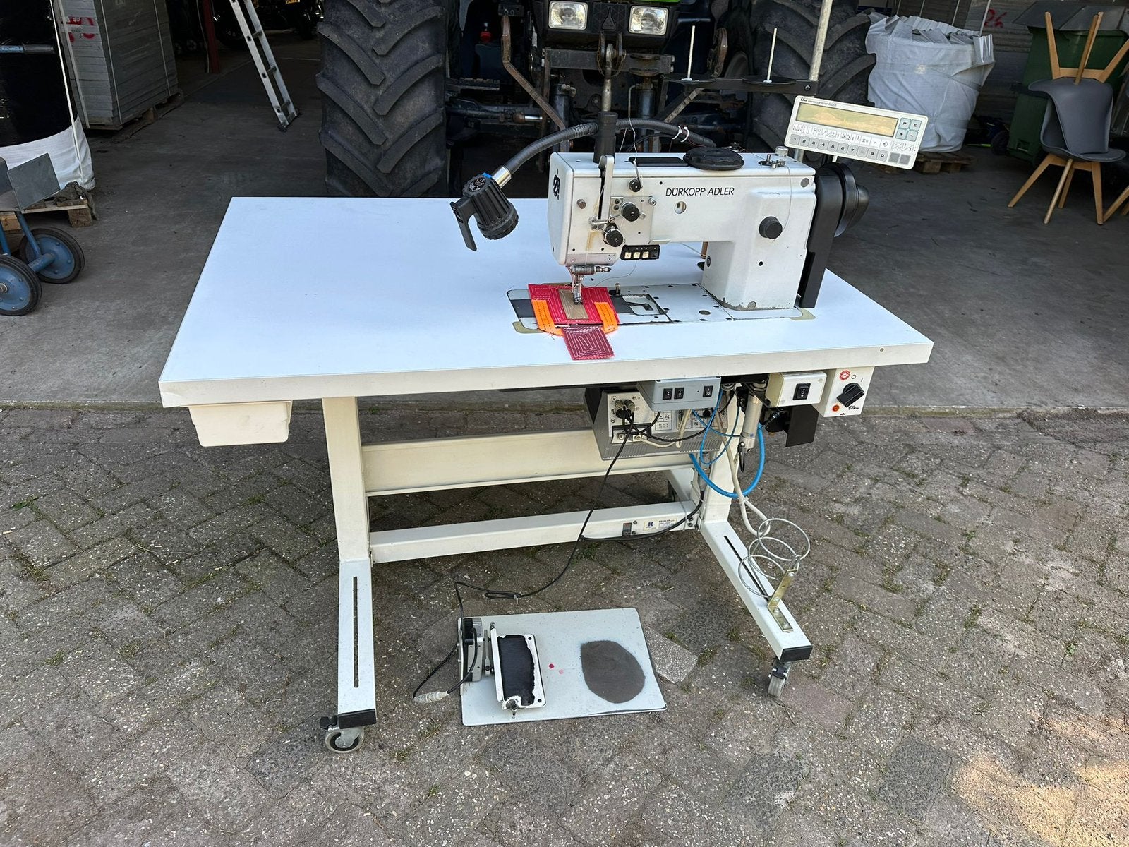 Durkopp adler leermachine drie voudigtransport, Industrieel, Ophalen, Overige merken, Naaimachine