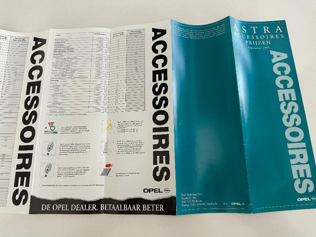 Folder Opel Astra 1995 accessoires, Ophalen of Verzenden, Zo goed als nieuw, Opel