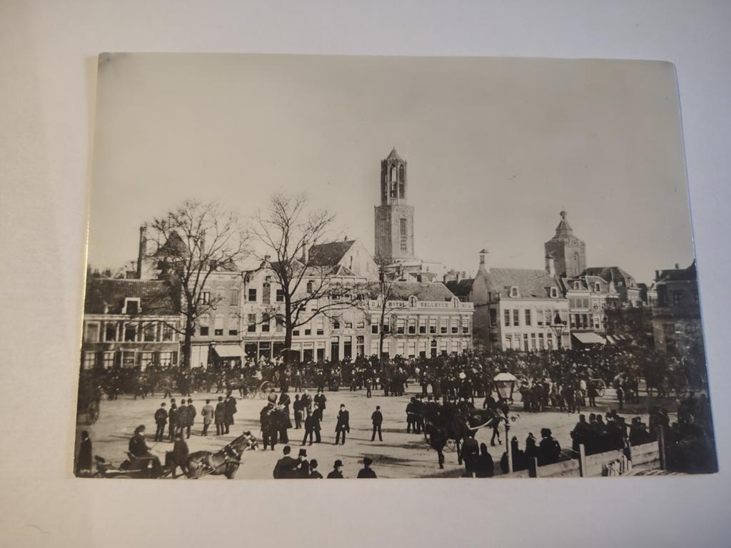 Utrecht OUD-UTRECHT M75 E. T. v. d. Waereld Het Vreeburg, Ophalen of Verzenden