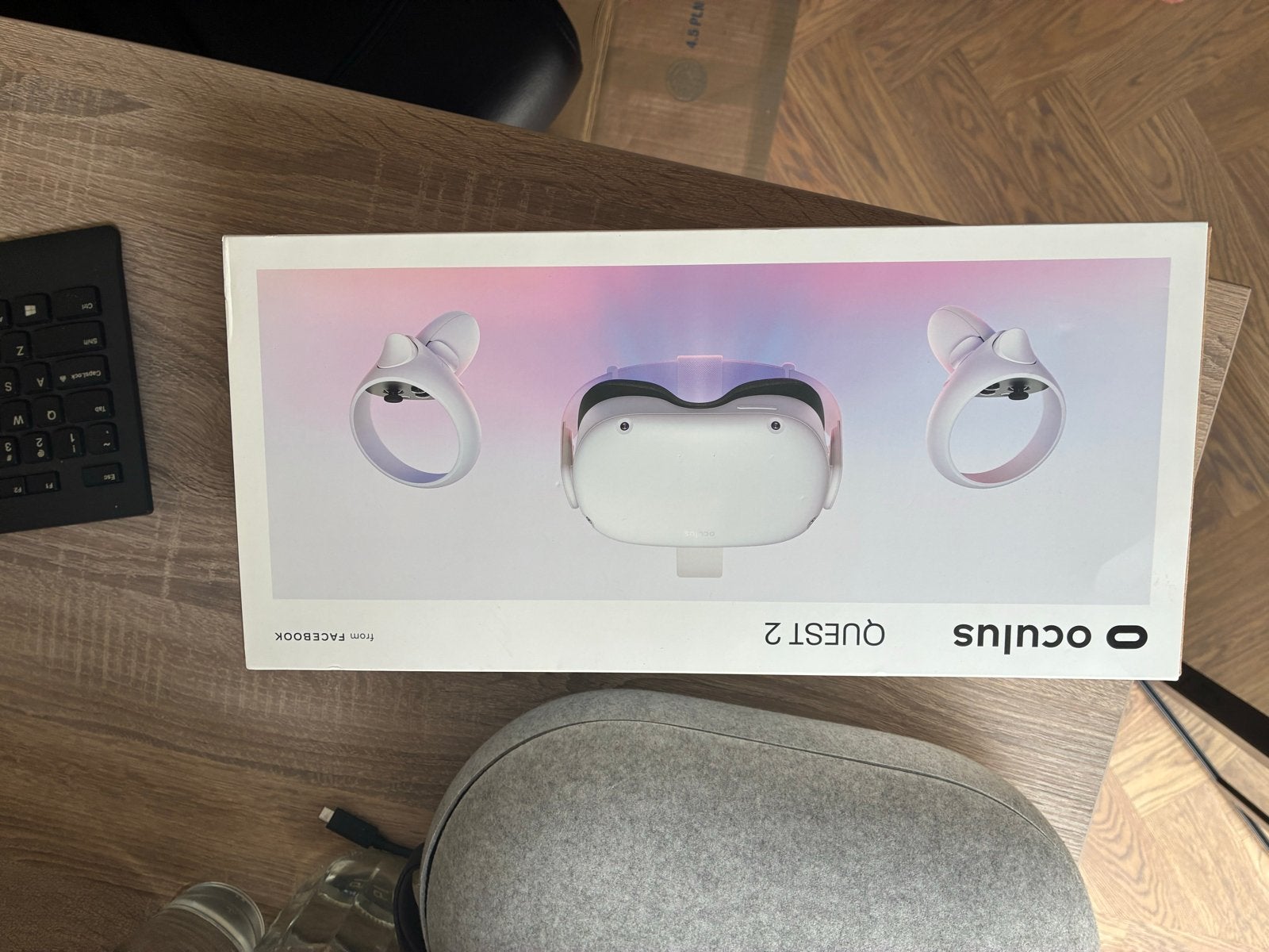Oculus Quest 2 VR-bril met controllers en draagtas, Spelcomputers en Games, Virtual Reality, Zo goed als nieuw, Overige platformen