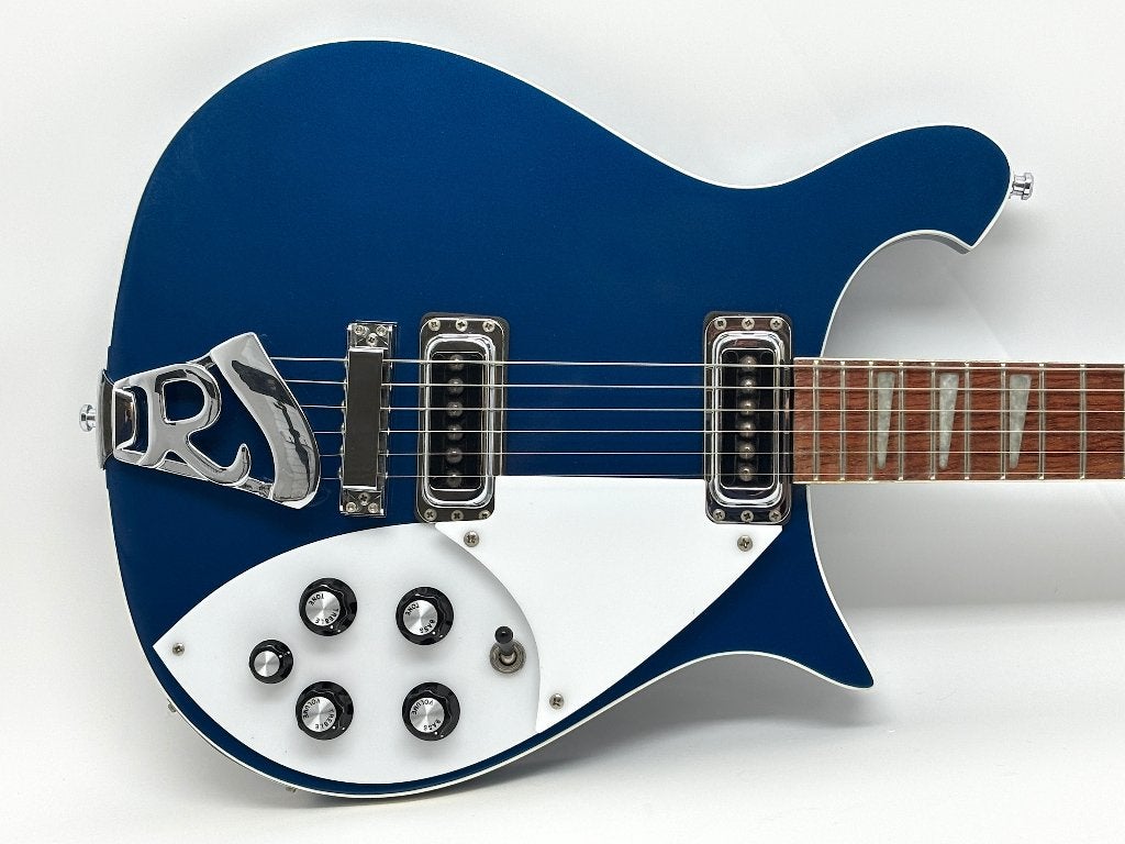 Rickenbacker 620 2006 - Custom Blue Metallic Finish w/ Case!, Muziek en Instrumenten, Ophalen of Verzenden, Gebruikt, Solid body